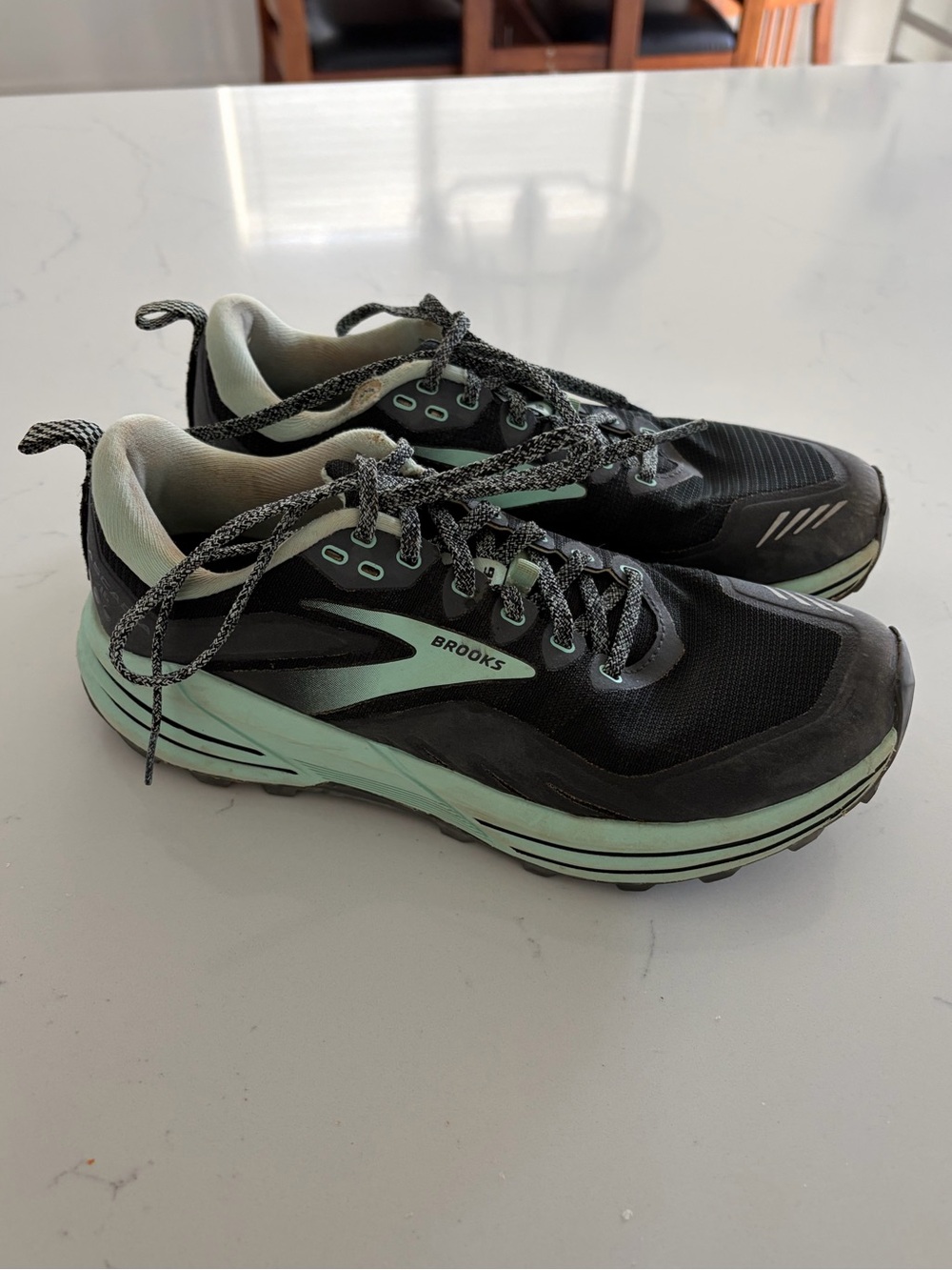 Brooks Women's Black and Mint Green Running Trail Sneakers